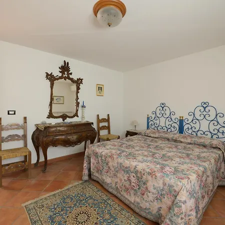 Apartment Sweet Rustica